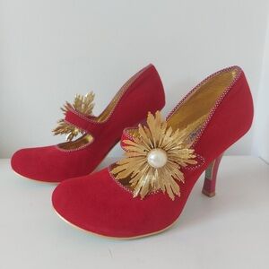 EUC 9 Irregular Choice Warm Rays Heel